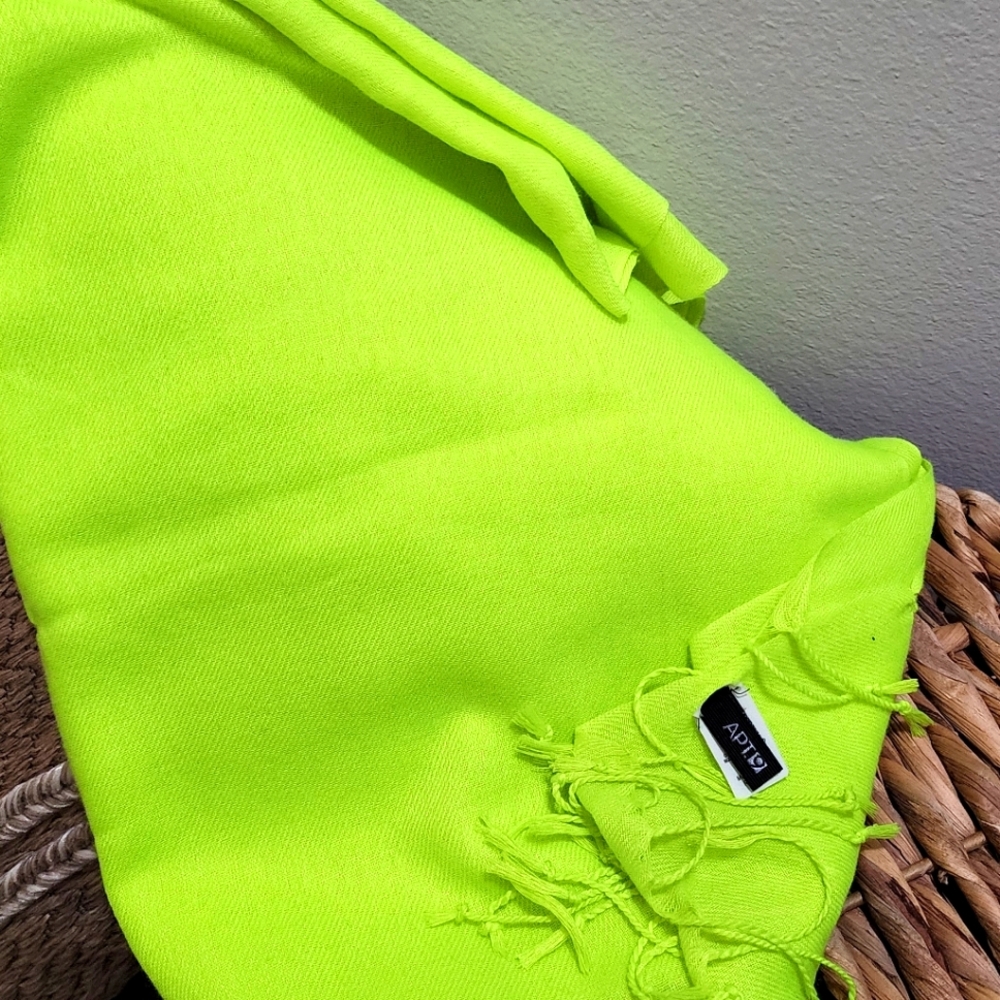 Neon Scarf - Picture 4 of 5